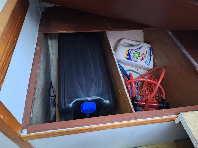 Freshwater tank in the locker